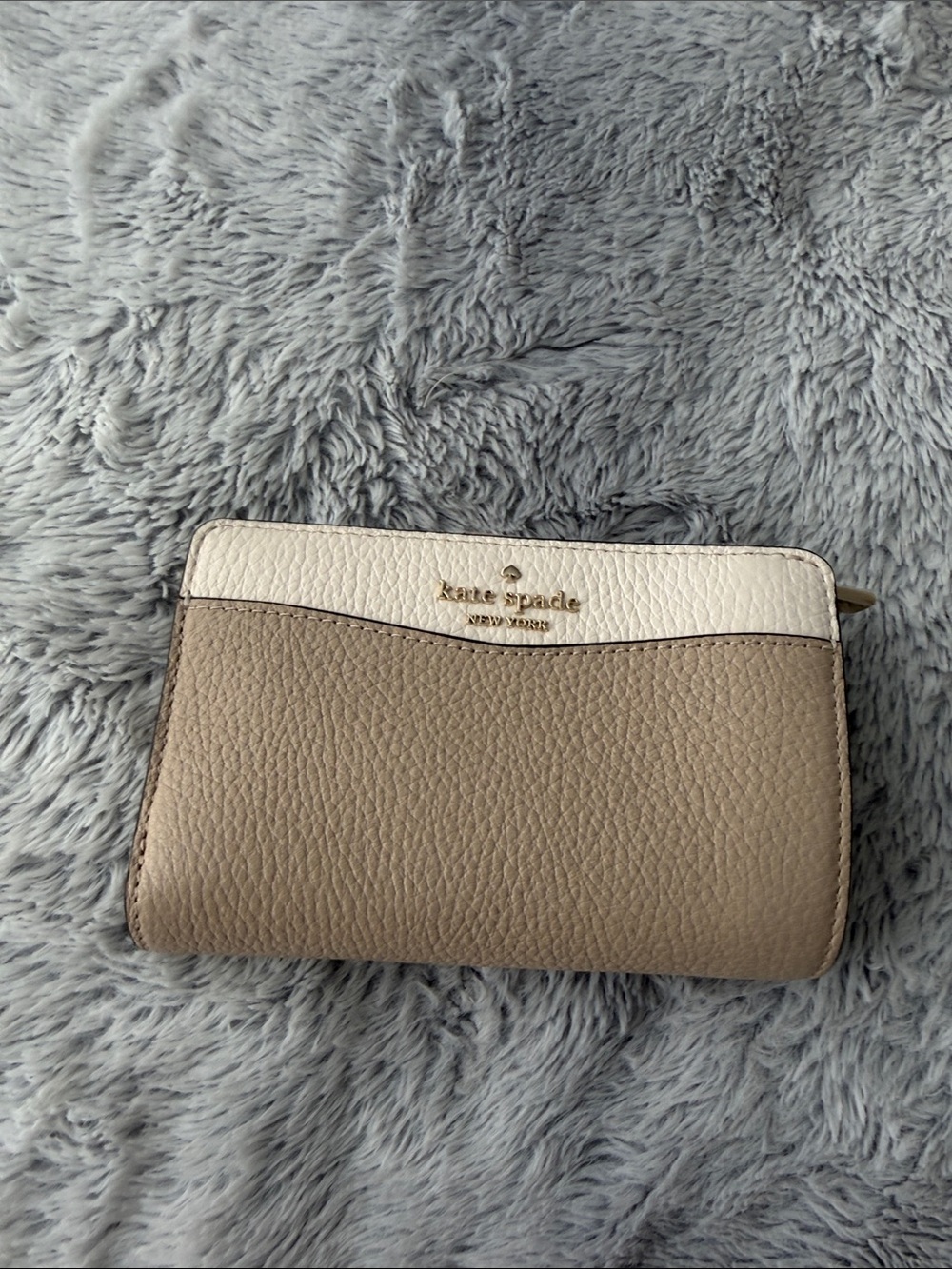 kate spade Two-Tone Taupe and Cream Pebbled Leather Zip Wallet